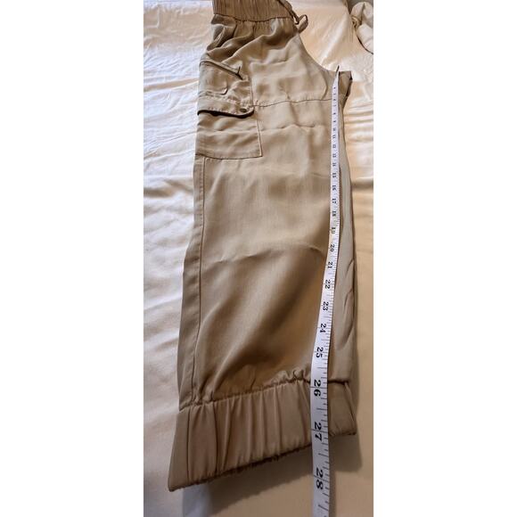 Banana Republic Women’s Jogger Cargo Pants L Tan Tencel Lyocell‎ Pull-On - Picture 8 of 10